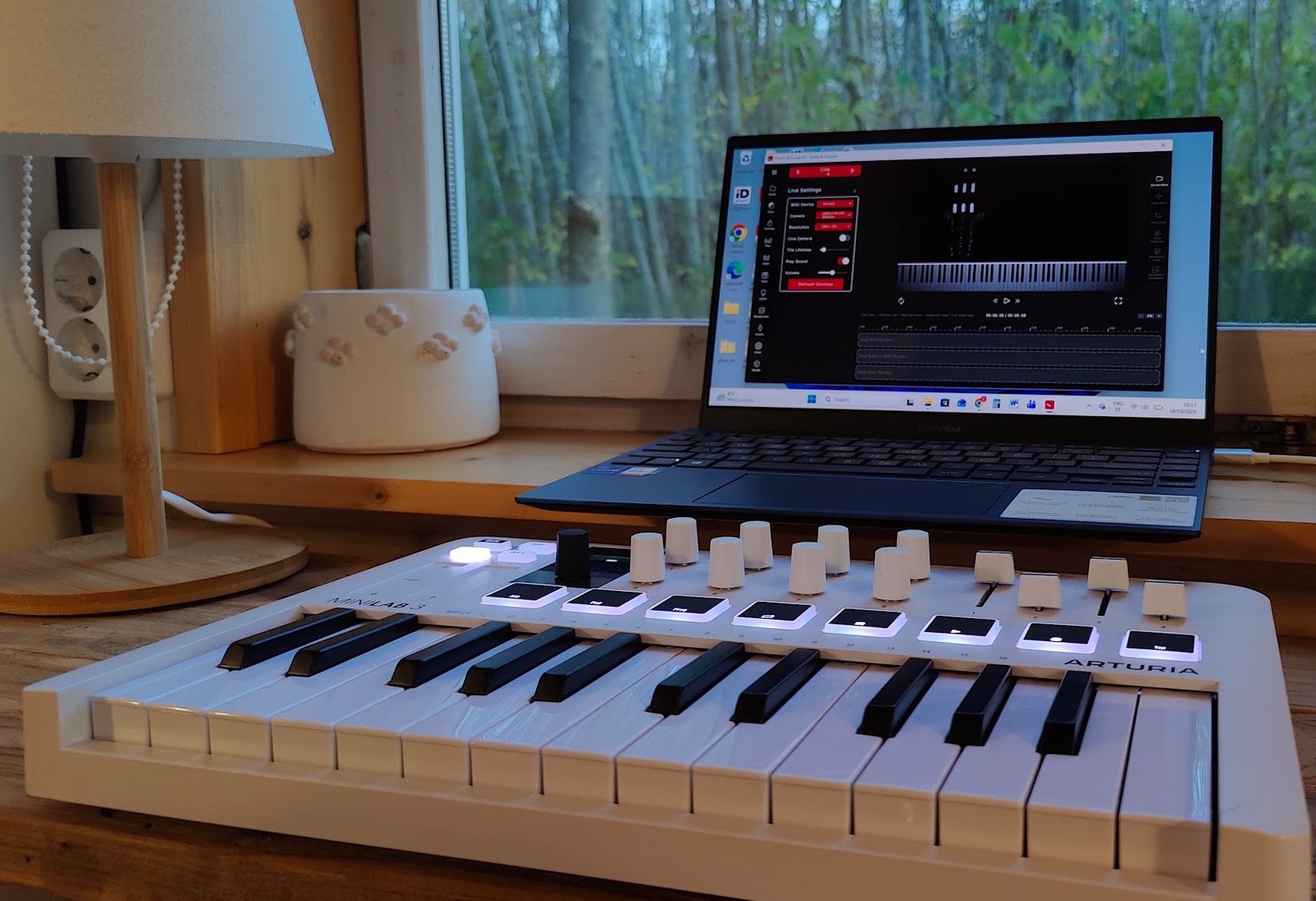 Blue fluid fountains over the keyboard